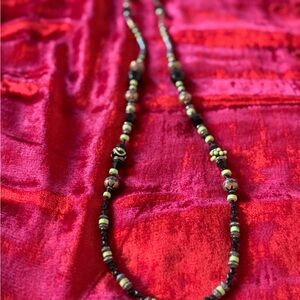 Elegant Beaded Necklace - Black and Gold